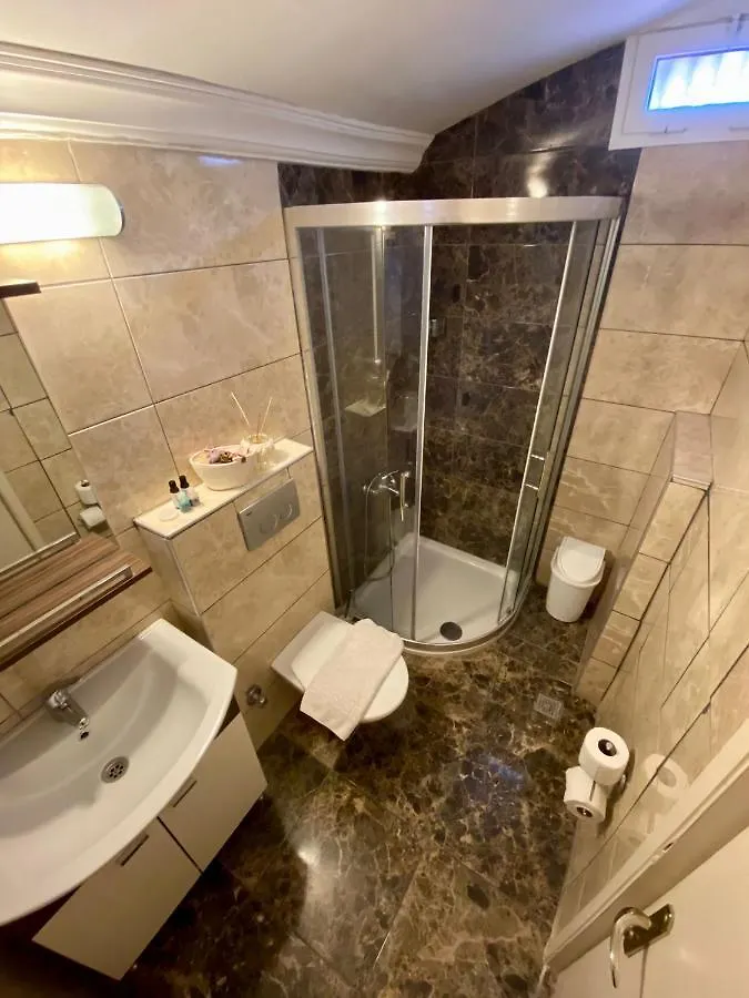 Eda Hotel Icmeler